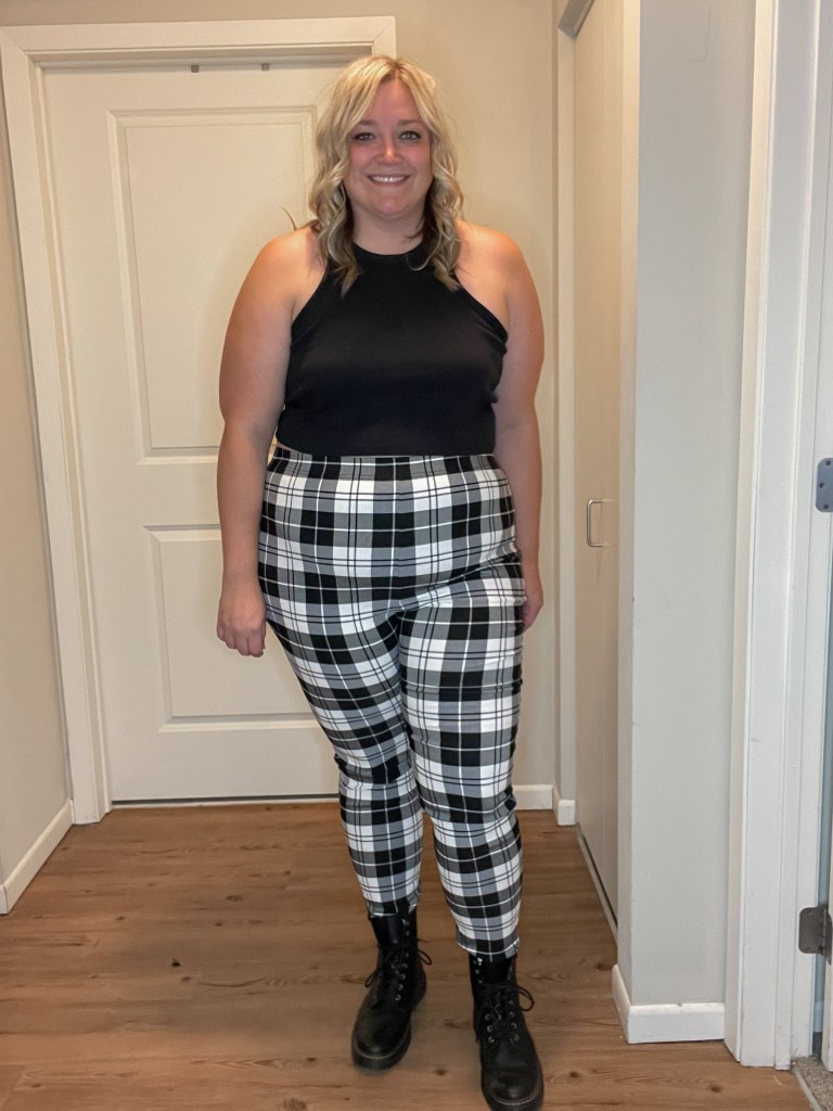 Tara Jane Plus Size Style Dolls Kill plaid leggings