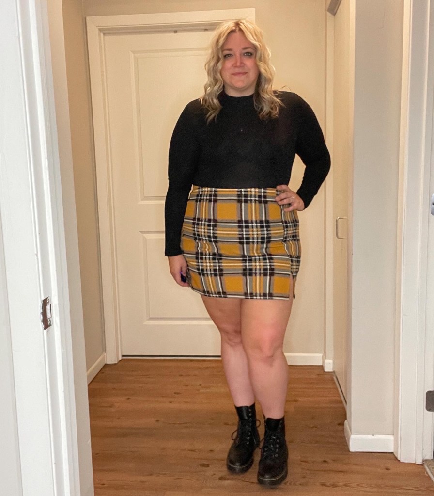 Plus Size 90s Plaid Skirt